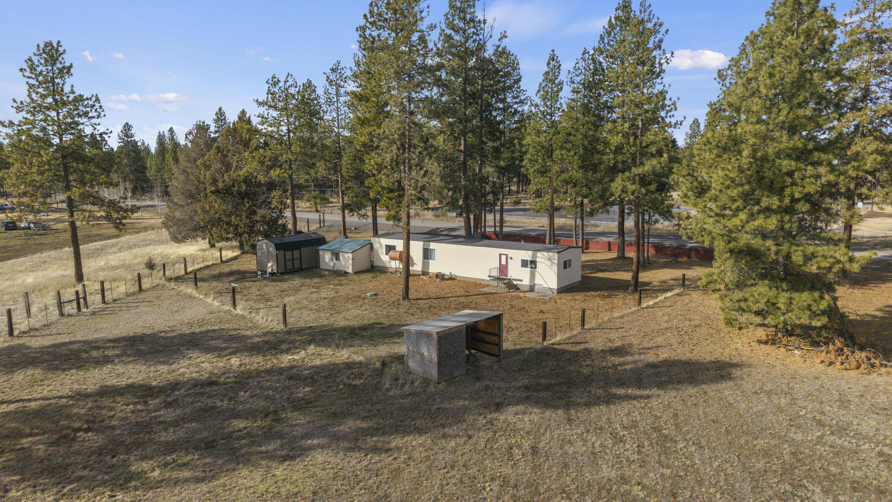 35503 South Chiloquin Road Chiloquin, OR 97624 - Photo 2 of 44 33503SChiloquinRd-47
