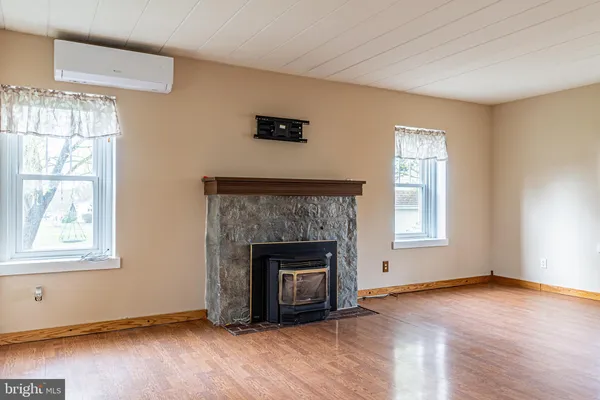 $385,000 | 230 North Penrose Street, Quakertown, PA 18951