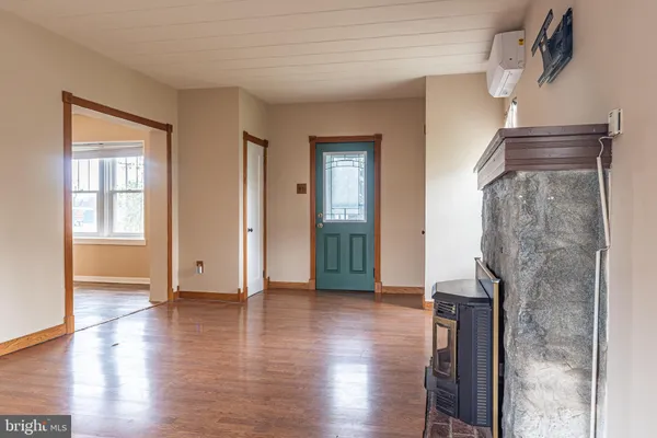 $385,000 | 230 North Penrose Street, Quakertown, PA 18951
