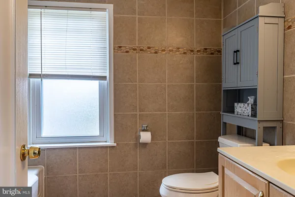 $385,000 | 230 North Penrose Street, Quakertown, PA 18951