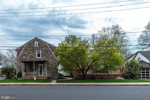 $385,000 | 230 North Penrose Street, Quakertown, PA 18951