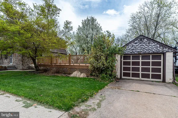 $385,000 | 230 North Penrose Street, Quakertown, PA 18951