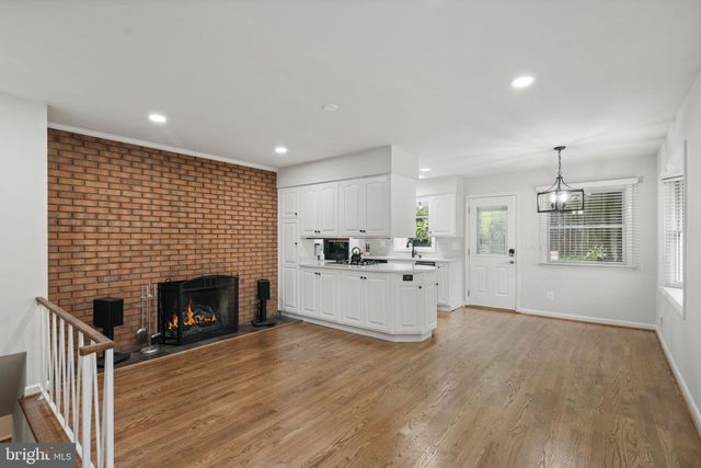 $1,431,000 | 1802 Briar Ridge Court, McLean, VA 22101