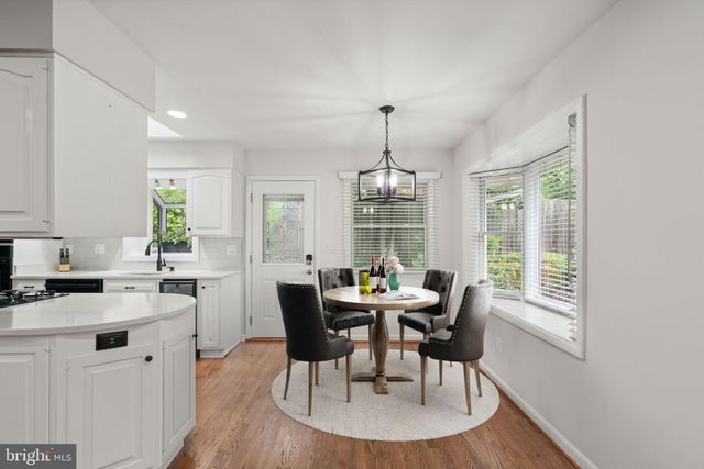 $1,431,000 | 1802 Briar Ridge Court, McLean, VA 22101