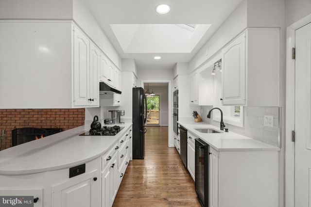 $1,431,000 | 1802 Briar Ridge Court, McLean, VA 22101