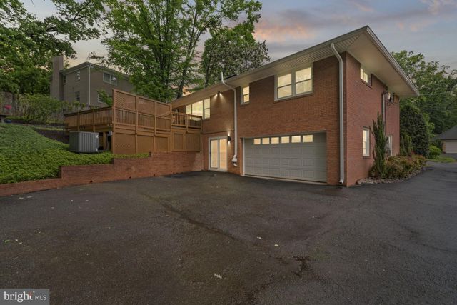 $1,431,000 | 1802 Briar Ridge Court, McLean, VA 22101