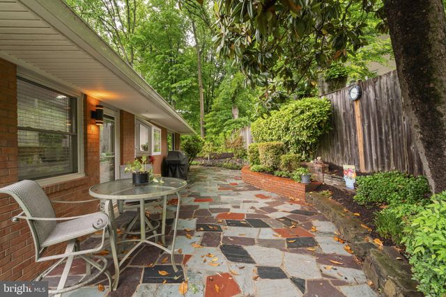 $1,431,000 | 1802 Briar Ridge Court, McLean, VA 22101