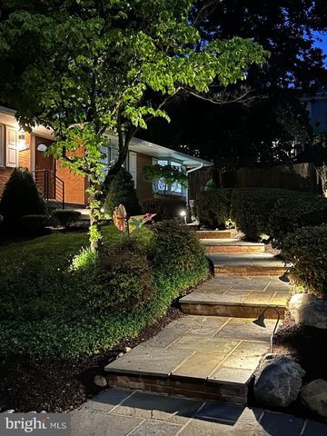 $1,431,000 | 1802 Briar Ridge Court, McLean, VA 22101