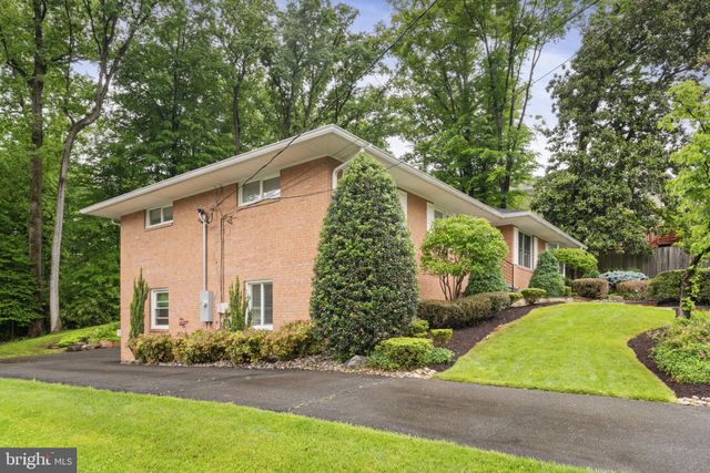 $1,431,000 | 1802 Briar Ridge Court, McLean, VA 22101