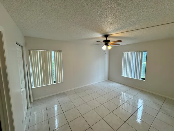 $1,800 | 1111 Green Pine Boulevard, Unit H1, West Palm Beach, FL 33409