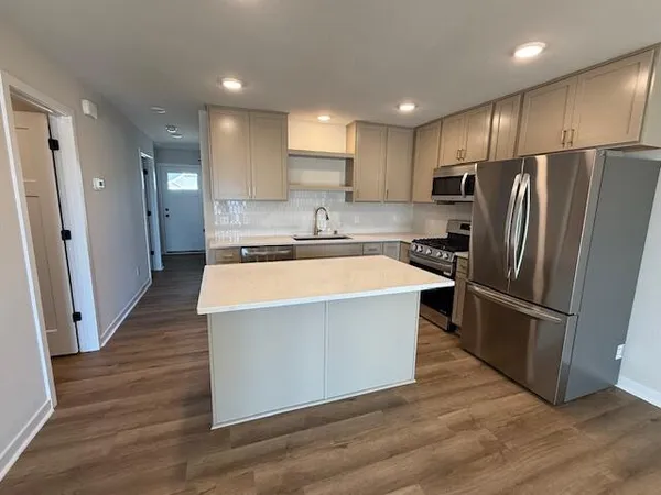 $374,667 | N162-w21835 Poppy Road, Jackson, WI 53037