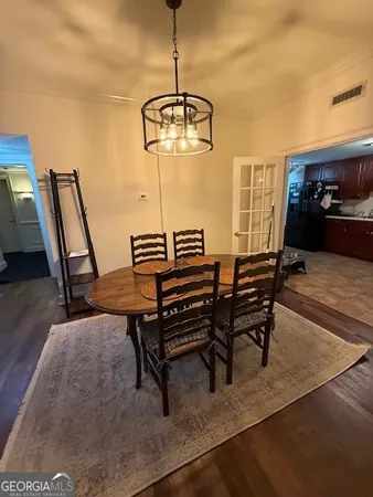 a view of a livingroom with furniture