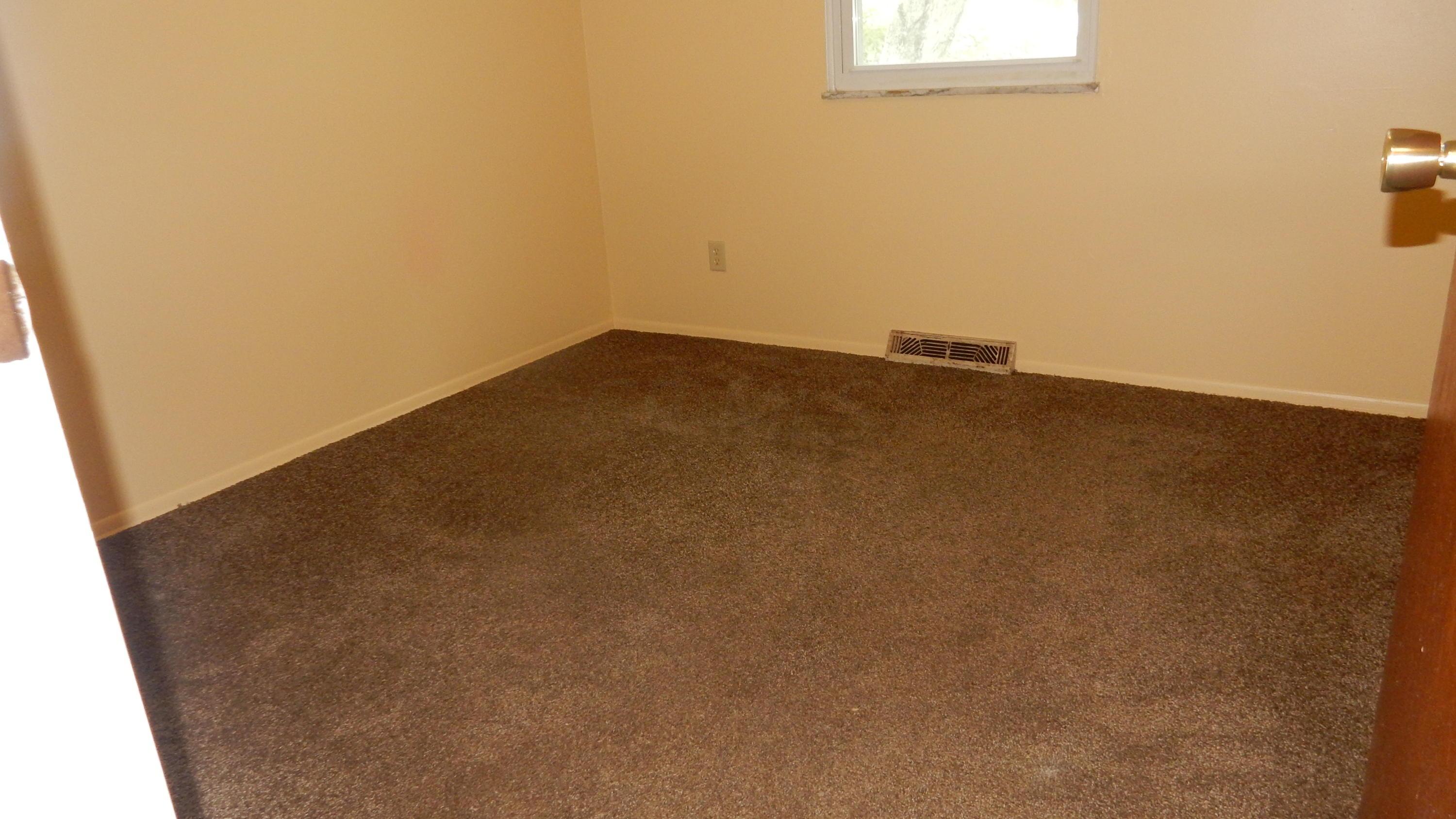 6259 Faircrest Road Columbus, OH 43229 - Photo 9 of 43 Gallery Image 9