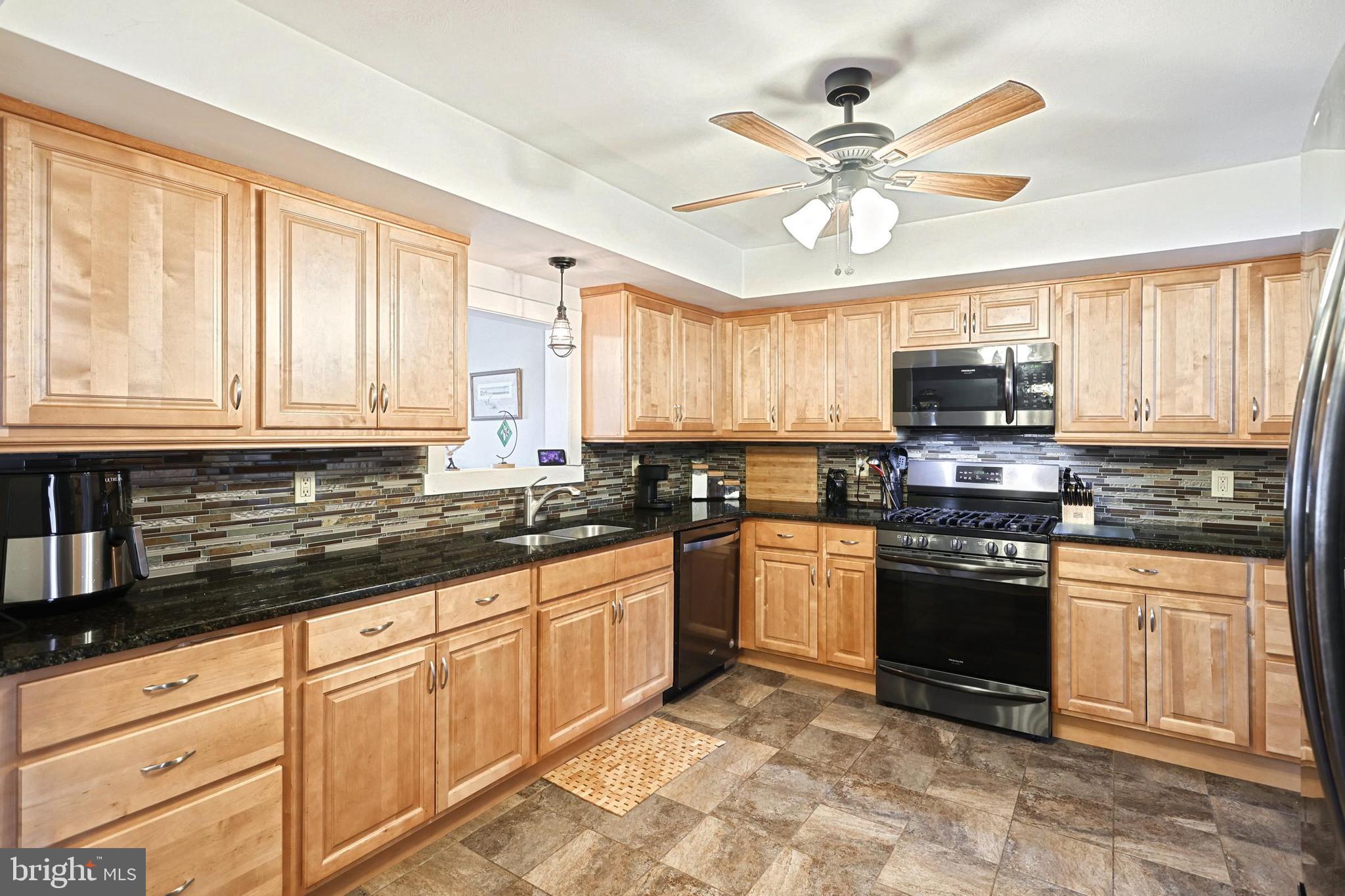 3986 Brownton Road Felton, PA 17322 - Photo 7 of 33