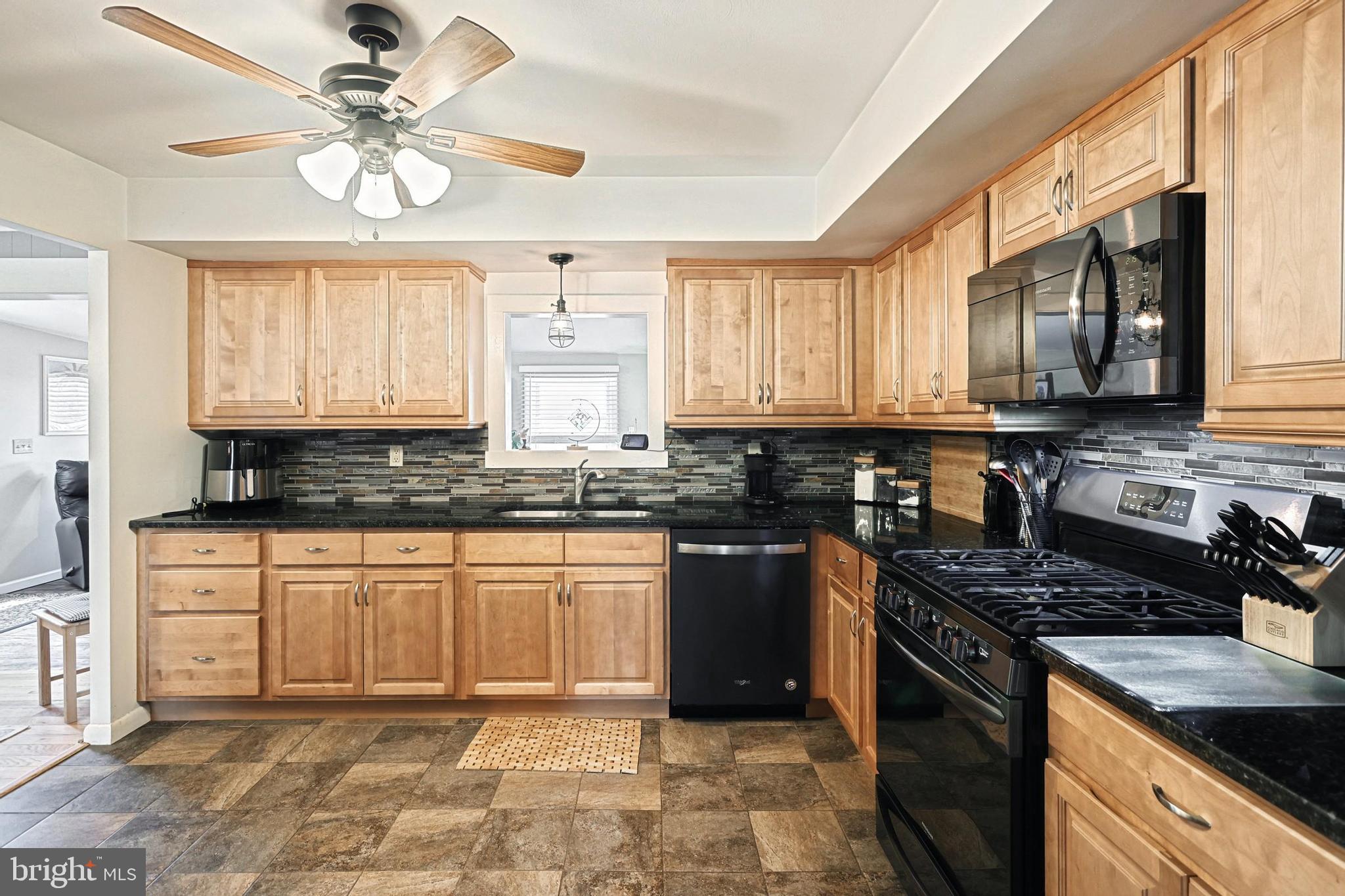 3986 Brownton Road Felton, PA 17322 - Photo 8 of 33