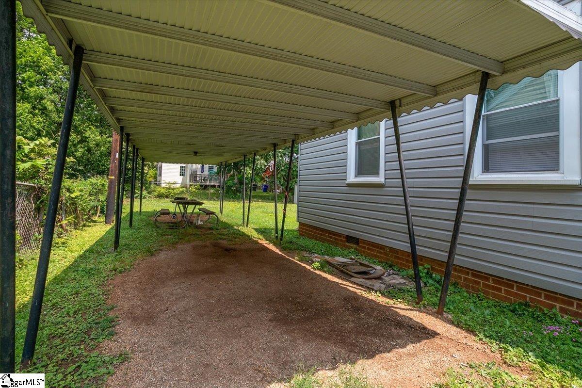 121 Carter Street Greenville, SC 29607 - Photo 7 of 18