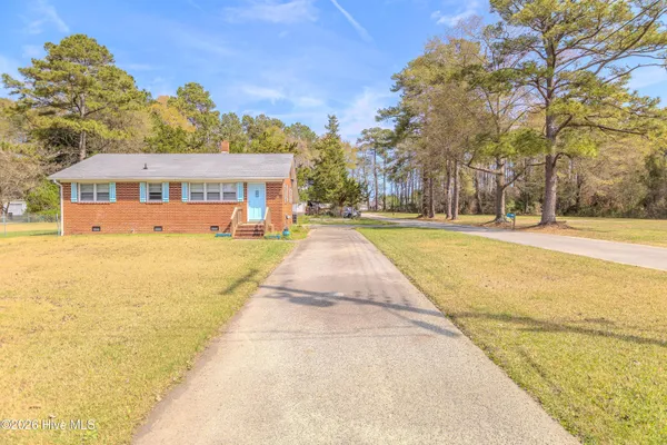 $185,000 | 421 East Quinn Street, Beulaville, NC 28518