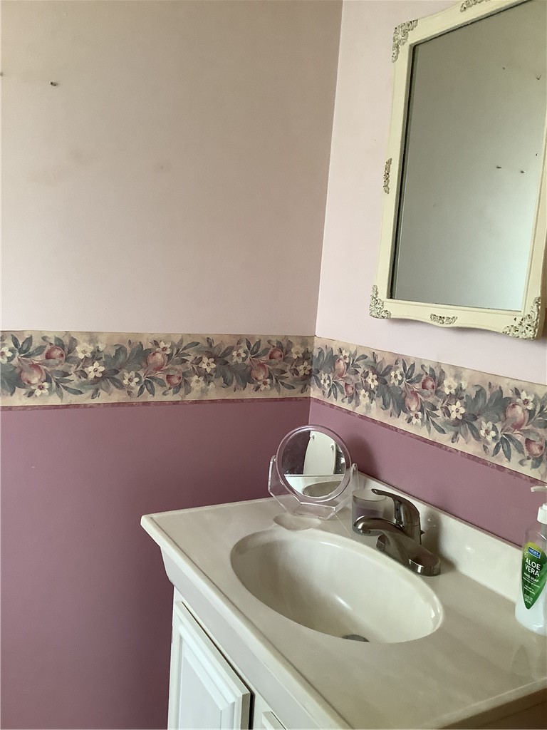 52 Mendon Road North Smithfield, RI 02896 - Photo 26 of 33