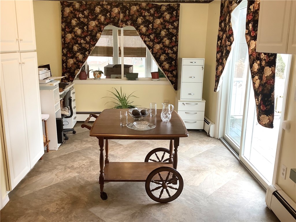 52 Mendon Road North Smithfield, RI 02896 - Photo 8 of 33