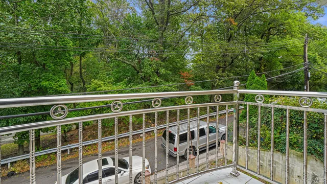 $2,998,000 | 164-20 85th Avenue | Jamaica Hills