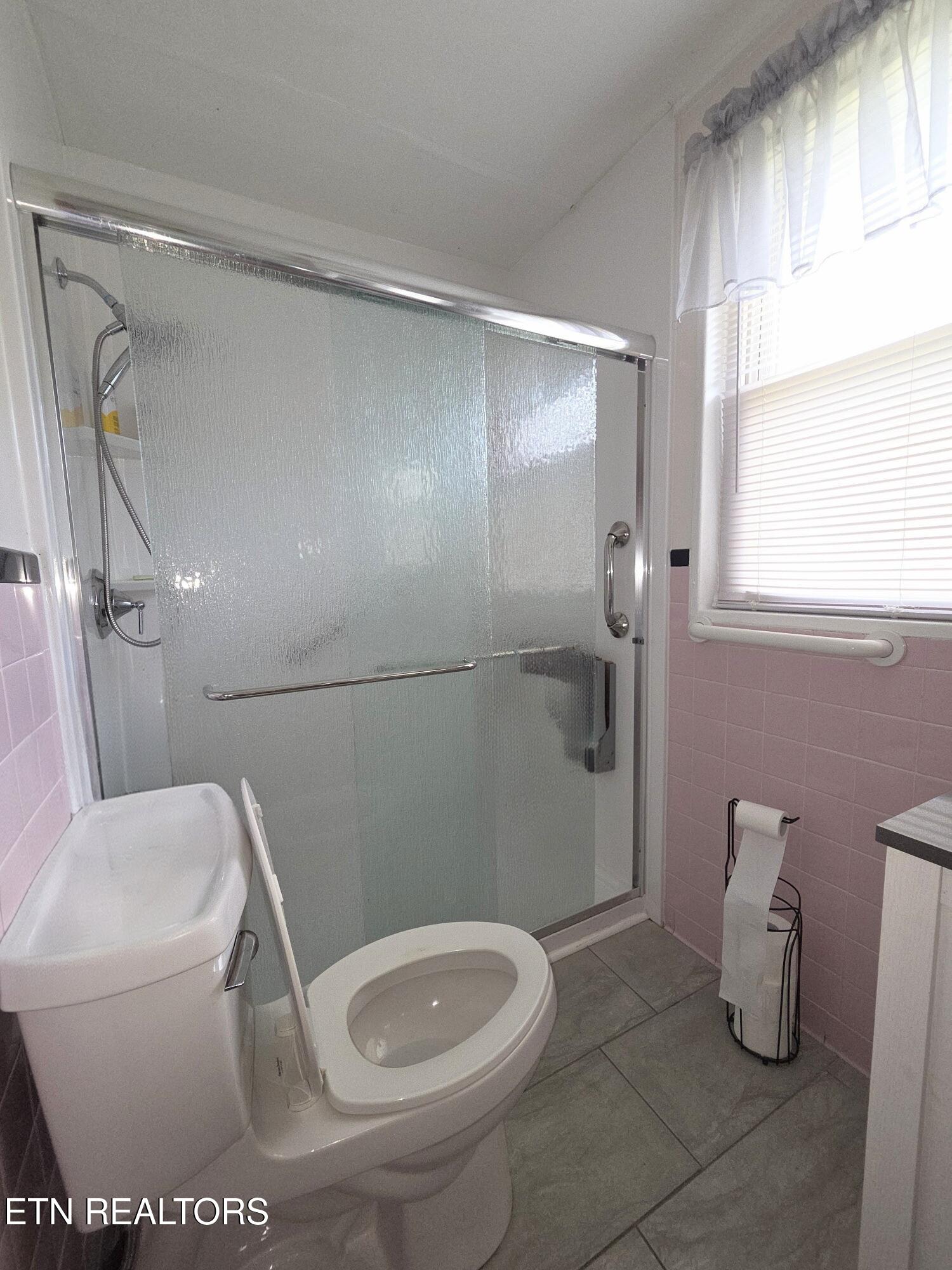 120 Nasson Lane Oak Ridge, TN 37830 - Photo 17 of 31 9650