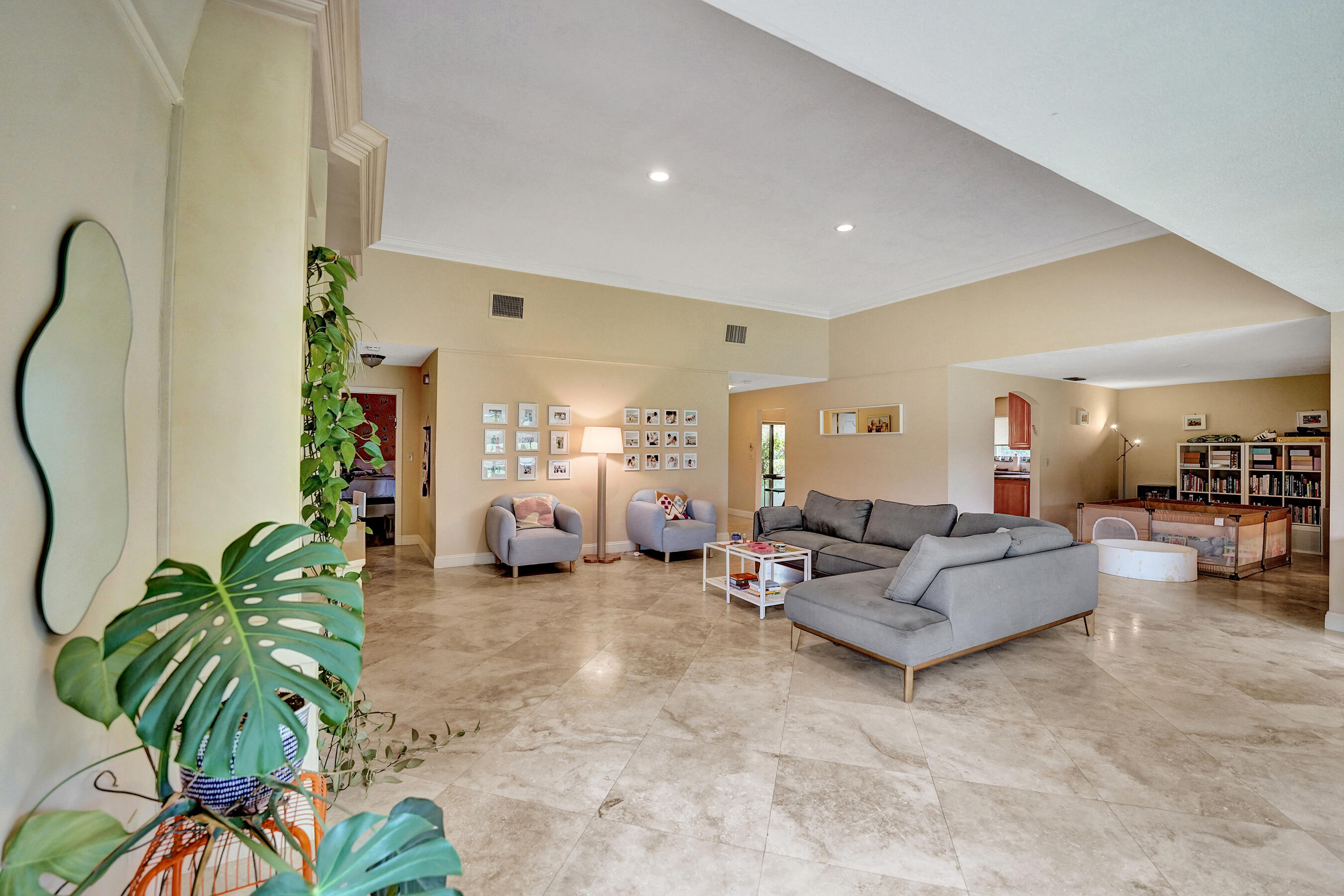 3501 Keyser Avenue, Unit 59 Hollywood, FL 33021 - Photo 9 of 55 DSC03527