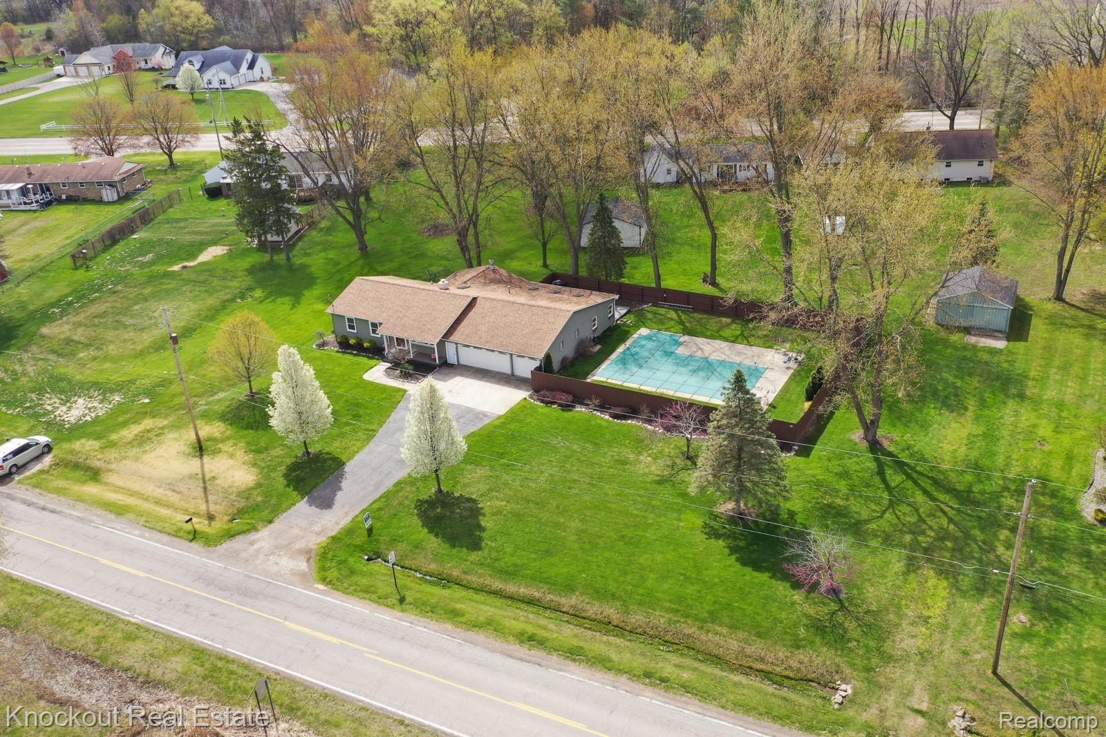 7074 East Pierson Road Davison, MI 48423 - Photo 43 of 50 7074 E Pierson RESHOOTS-14.jpg