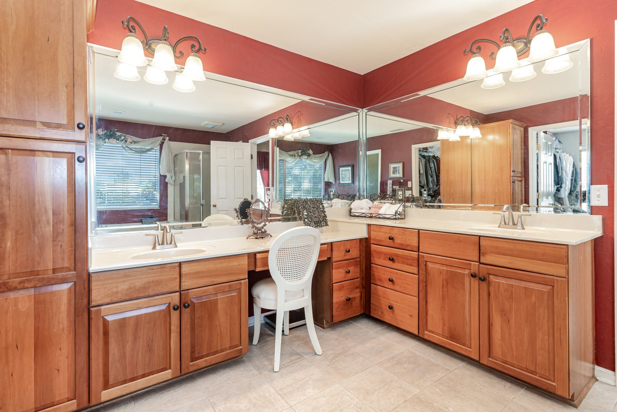 224 Logans Circle Franklin, TN 37067 - Photo 21 of 41 a bathroom with a sink vanity and mirror