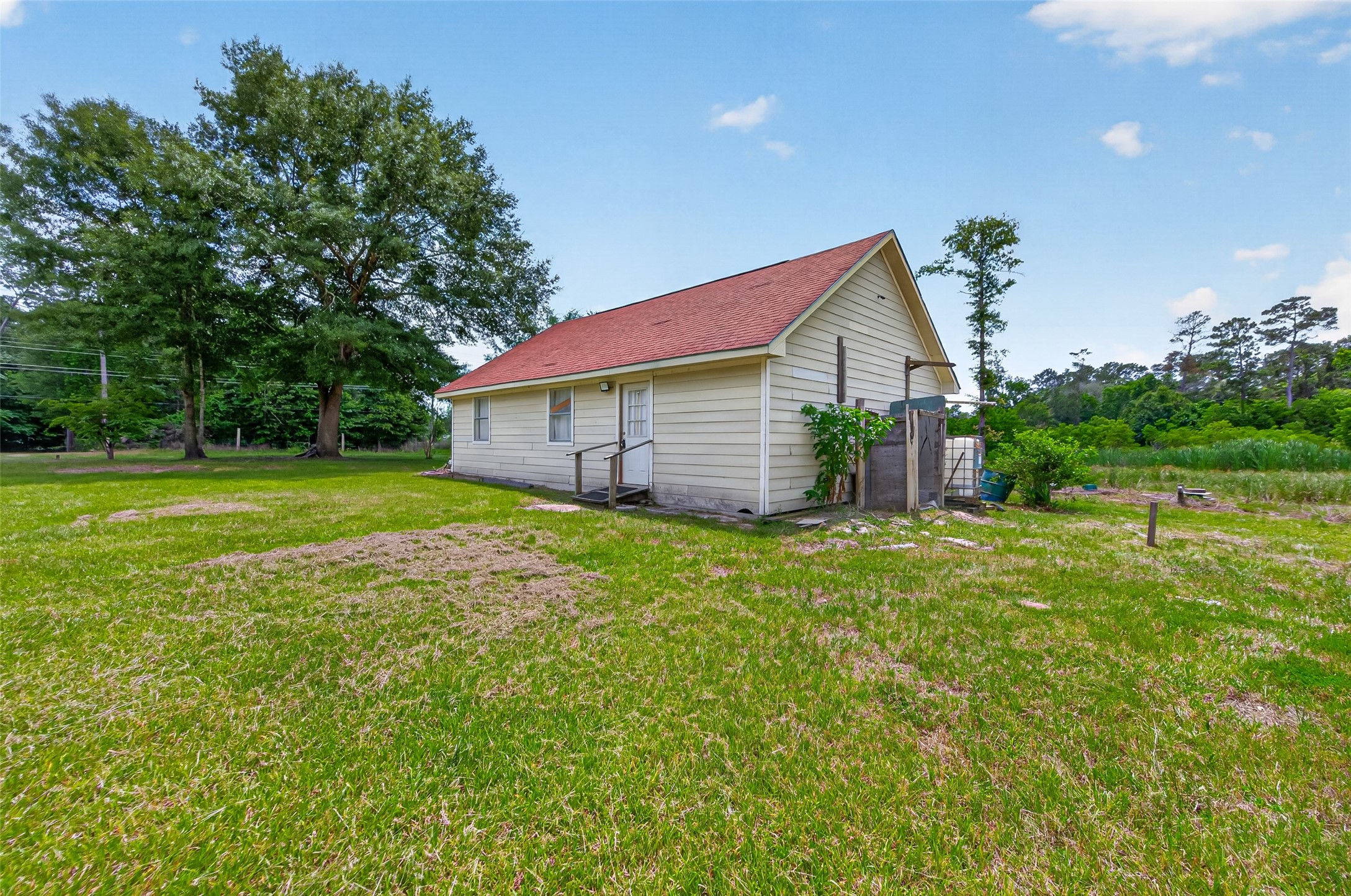 16497 Highline Boulevard Conroe, TX 77306 - Photo 9 of 46