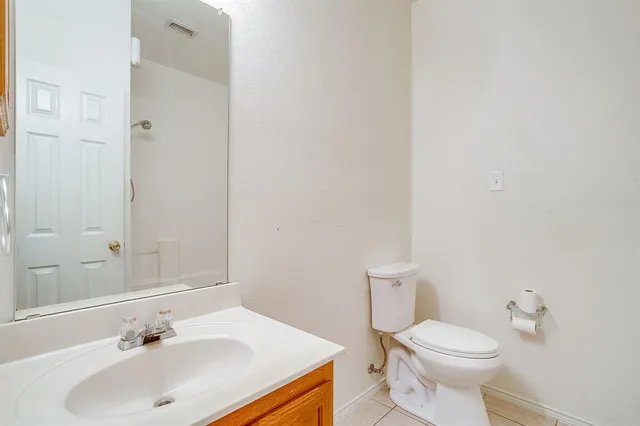 $270,000 | 708 Hummingbird Trail, Crowley, TX 76036