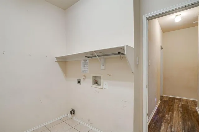 $270,000 | 708 Hummingbird Trail, Crowley, TX 76036