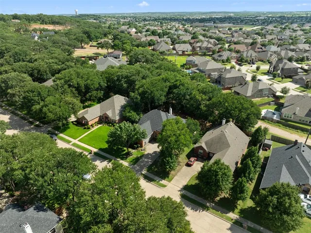 $270,000 | 708 Hummingbird Trail, Crowley, TX 76036