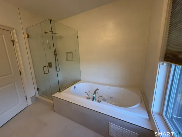 $3,250 | 21 Seir Hill Road, Unit 8, Norwalk, CT 06850