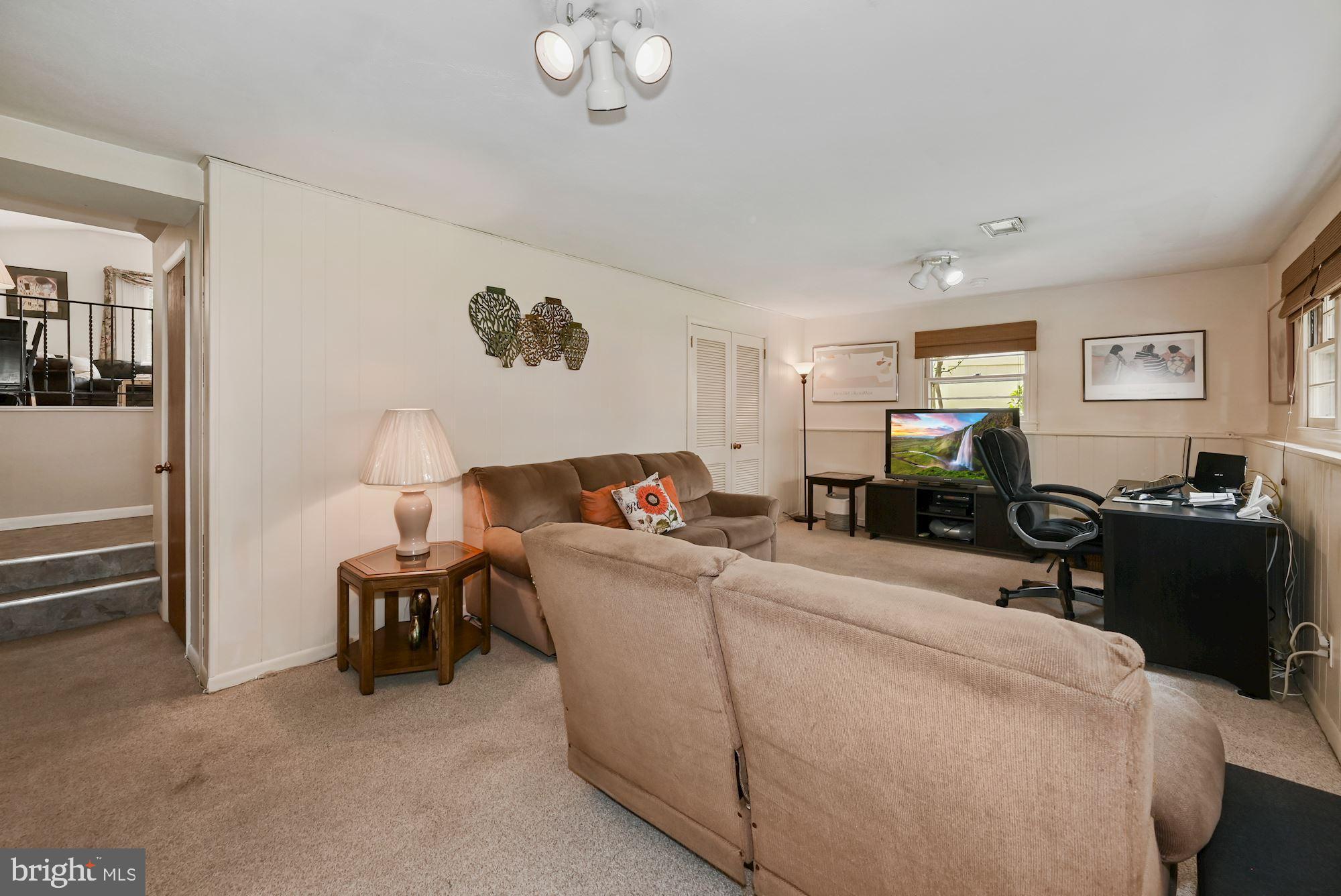 207 Avon Road Cherry Hill, NJ 08034 - Photo 21 of 35