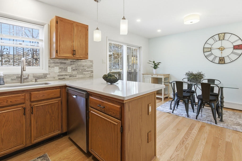 2 Howe Terrace, Unit 3 Boston, MA 02125 - Photo 24 of 33