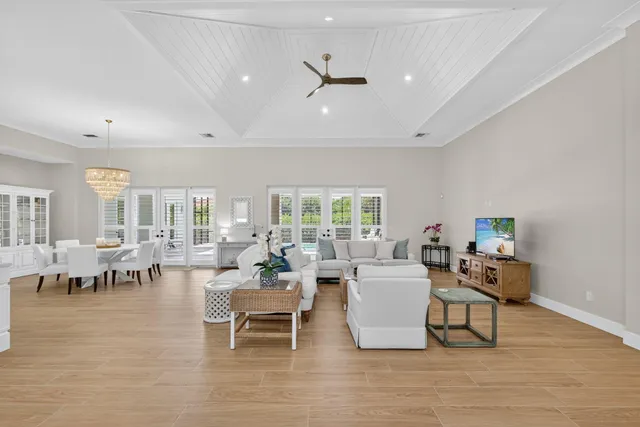 $2,750,000 | 7748 Southeast Manhasset Place, Hobe Sound, FL 33455