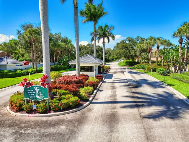 $2,750,000 | 7748 Southeast Manhasset Place, Hobe Sound, FL 33455