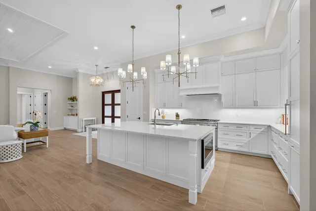 $2,750,000 | 7748 Southeast Manhasset Place, Hobe Sound, FL 33455