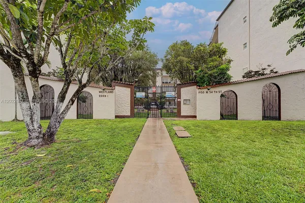 $2,300 | 1950 West 54th Street, Unit 105, Hialeah, FL 33012