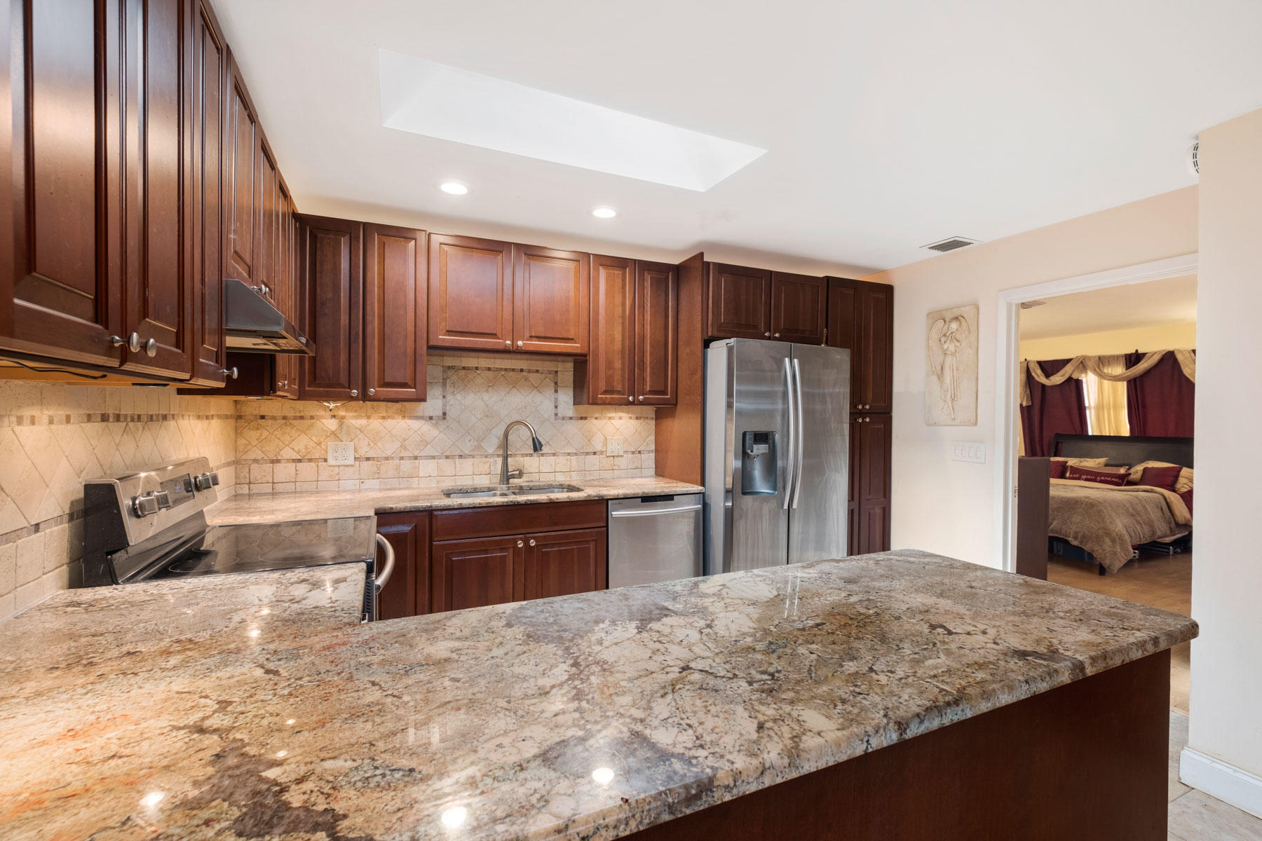 5274 Cleveland Road Delray Beach, FL 33484 - Photo 16 of 39 5274-Cleveland-Rd-Delray-Beach-Interior-