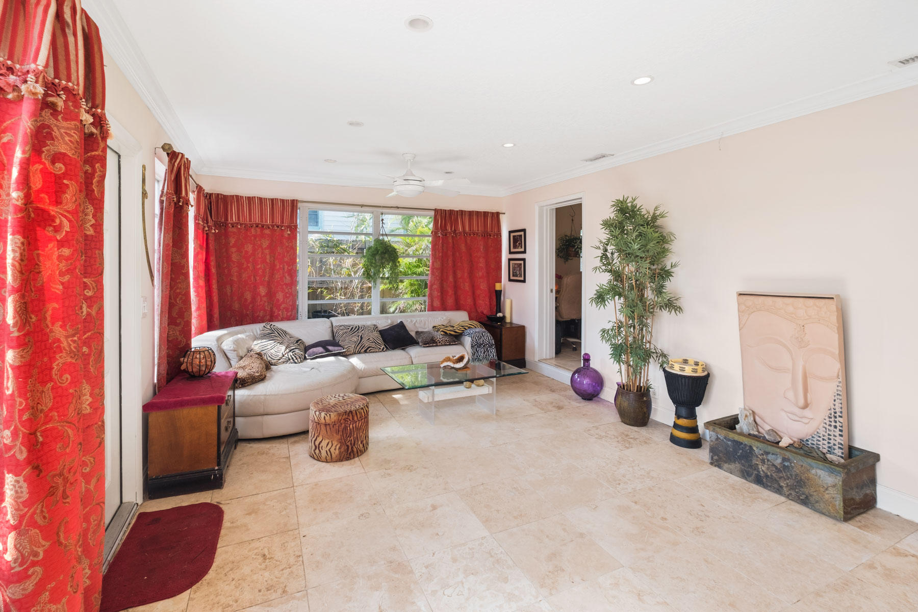 5274 Cleveland Road Delray Beach, FL 33484 - Photo 18 of 39 5274-Cleveland-Rd-Delray-Beach-Interior-