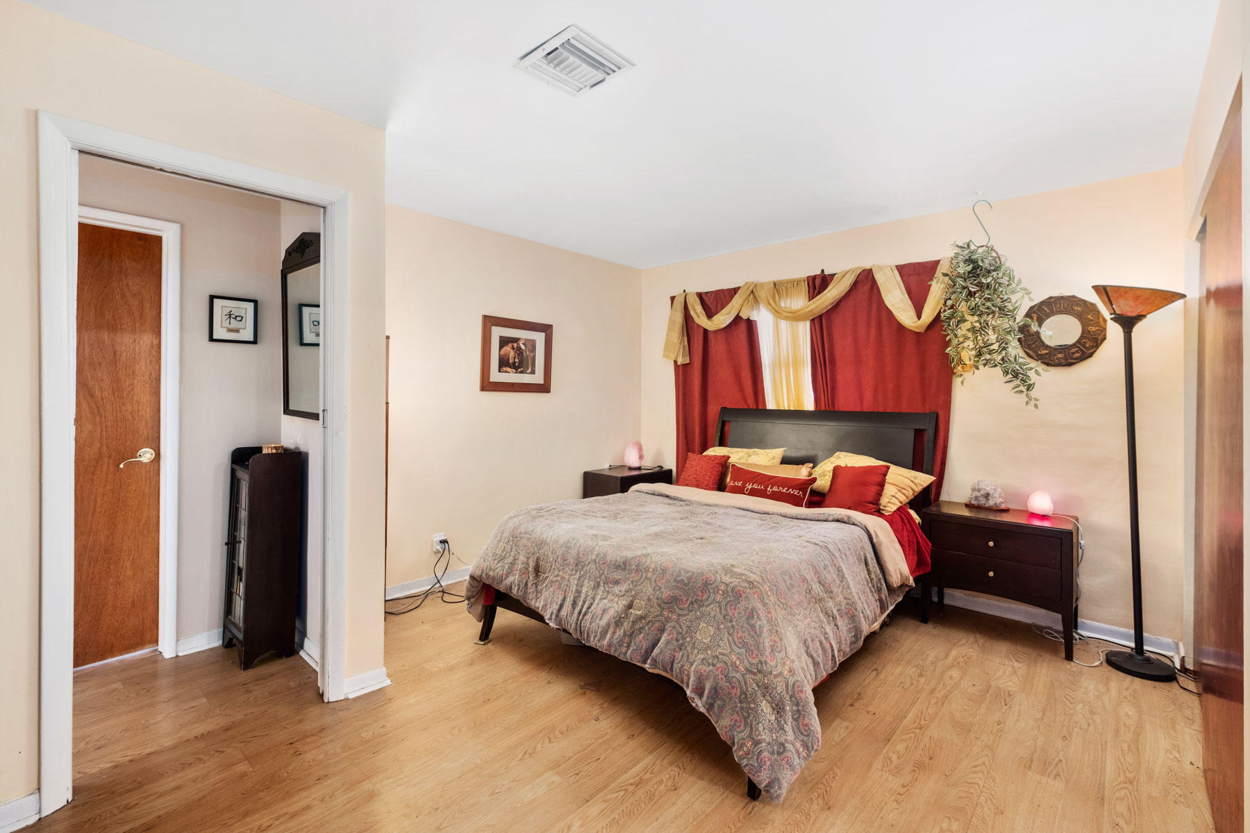 5274 Cleveland Road Delray Beach, FL 33484 - Photo 22 of 39 5274-Cleveland-Rd-Delray-Beach-Interior-