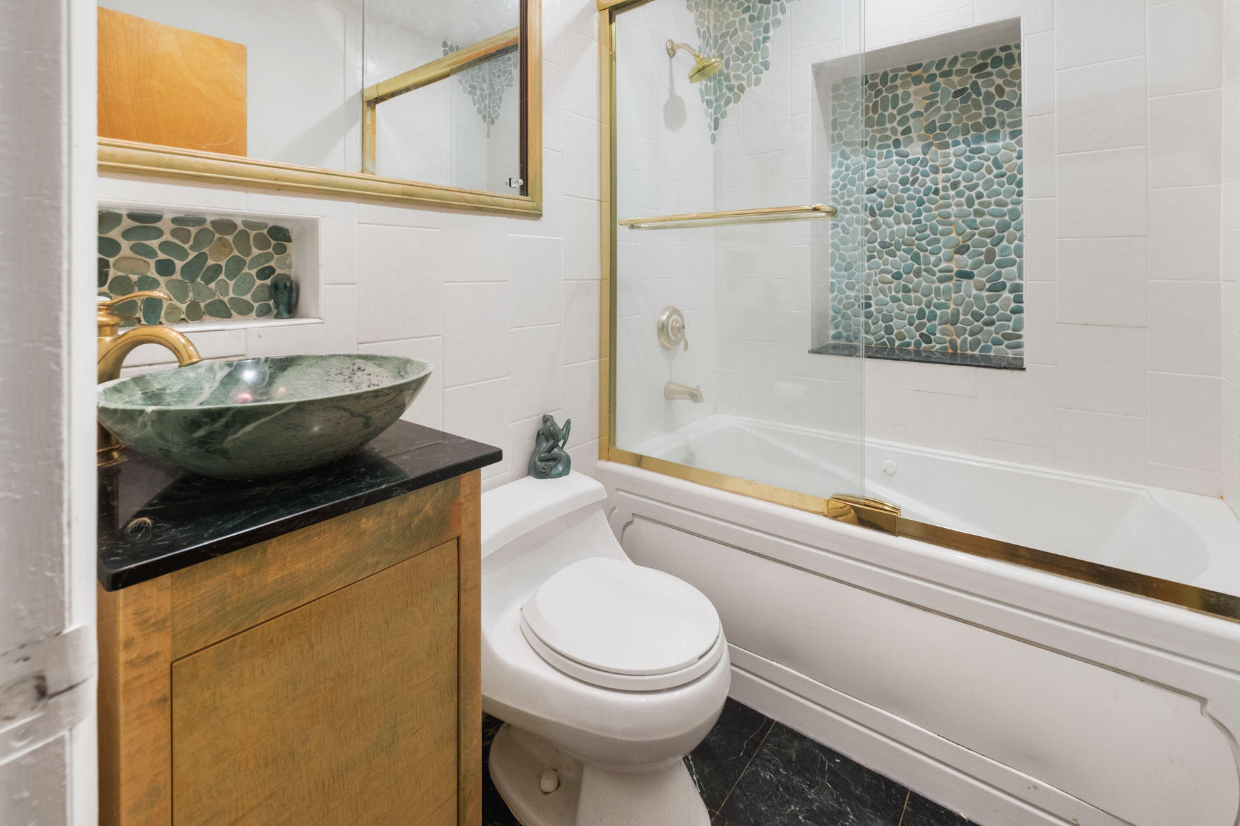 5274 Cleveland Road Delray Beach, FL 33484 - Photo 25 of 39 5274-Cleveland-Rd-Delray-Beach-Interior-