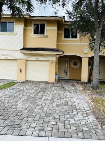 $2,900 | 4390 Berkshire Wharf Drive, Lake Worth, FL 33461