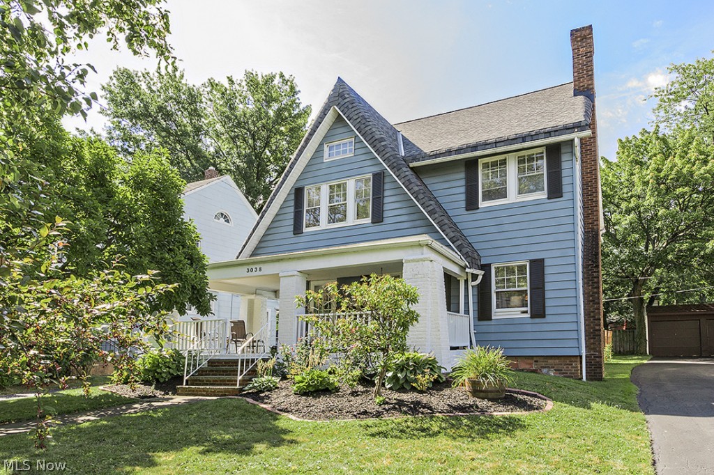 3038 Yorkshire Road Cleveland, OH 44118 - Photo 1 of 23 Gallery Image 1