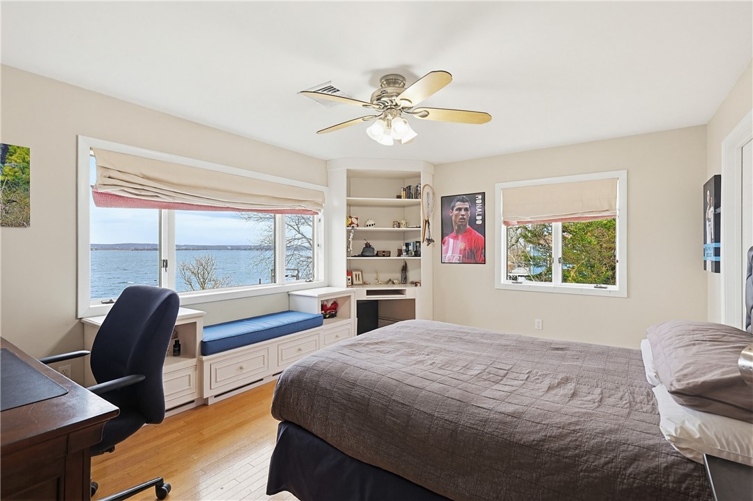 54 Oliver Hazard Perry Road Portsmouth, RI 02871 - Photo 20 of 28