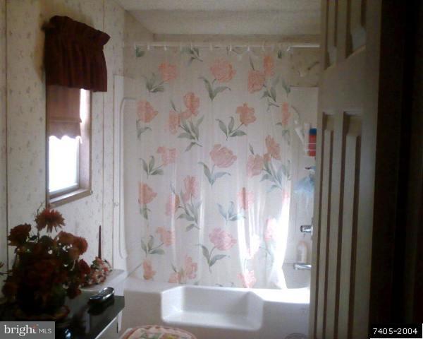 60 Kelly Road New Oxford, PA 17350 - Photo 5 of 6 Gallery Image 5