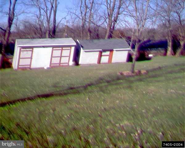 60 Kelly Road New Oxford, PA 17350 - Photo 6 of 6 Gallery Image 6