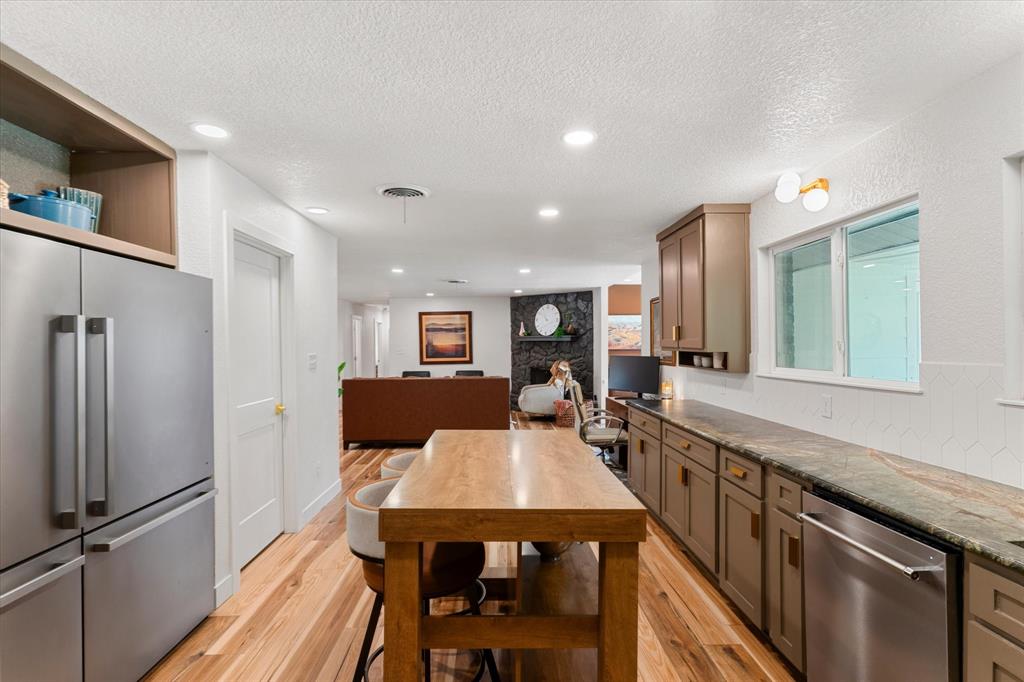 7029 Treehaven Road Fort Worth, TX 76116 - Photo 6 of 19 Gallery Image 6