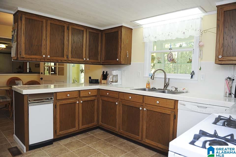 5129 South Shades Crest Road Helena, AL 35022 - Photo 6 of 30
